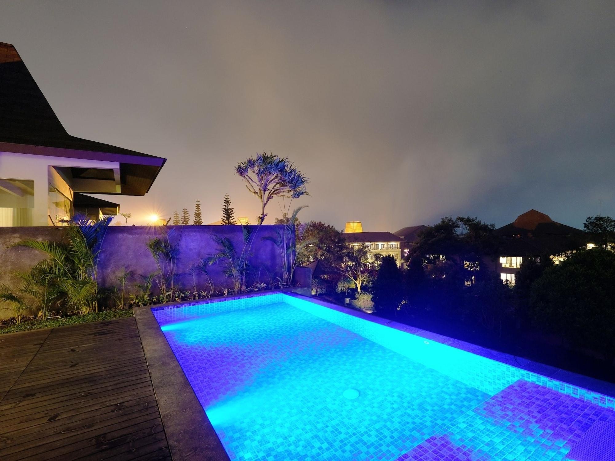 The Singhasari Batu Resort 5*