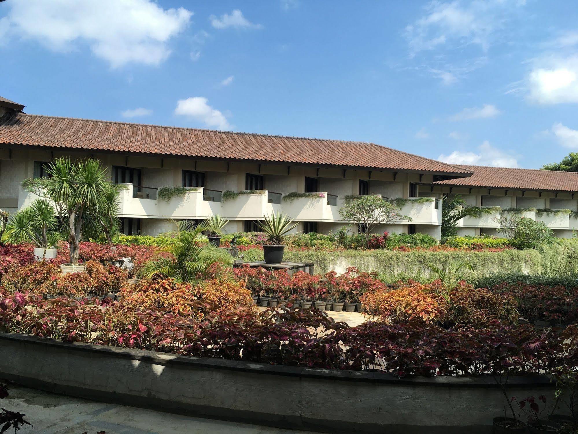 Resort The Singhasari Batu 5*